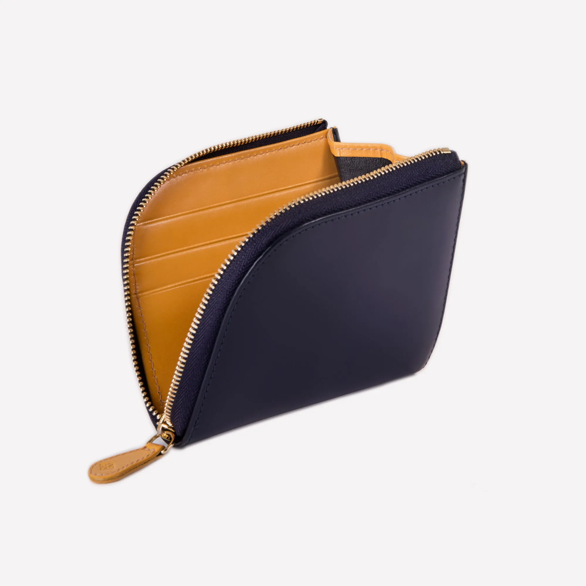 Bridle Hide Zipped Curved Wallet with Key Strap