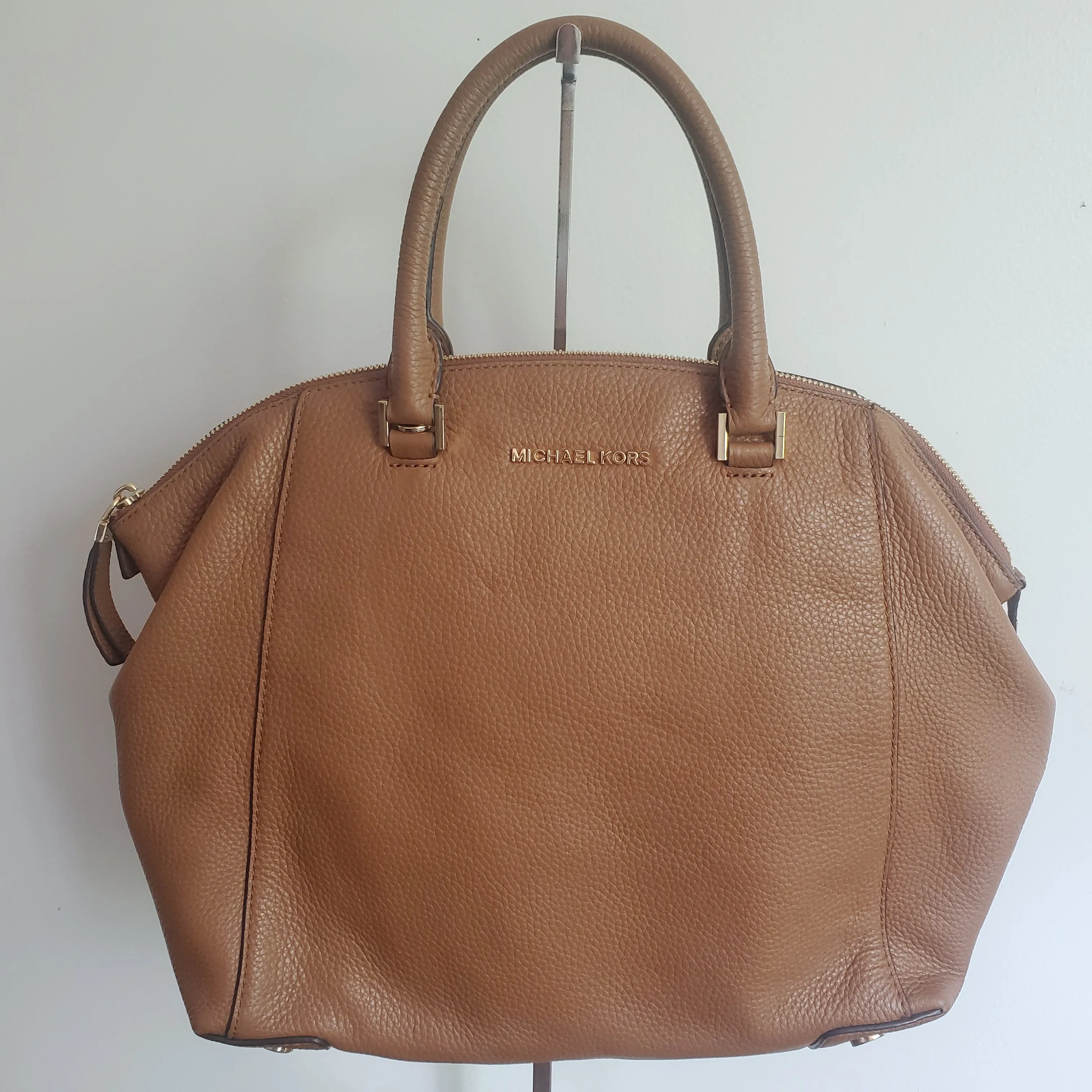 MICHAEL KORS Riley Satchel