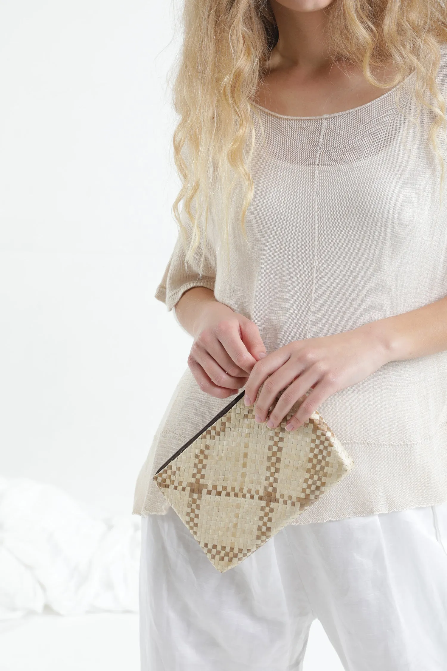 Natural Woven clutch