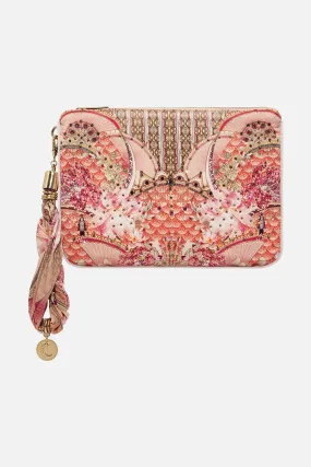 SCARF CLUTCH ADORE ME